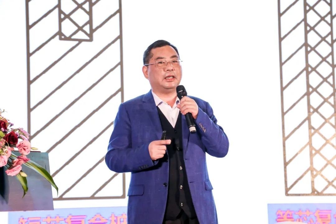 饕餮盛宴！j9国际集团智能?建华建材预造桩施工设备与技术互换会隆沉召开