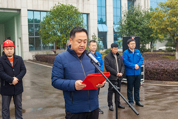 新年开门红！j9国际集团智能5000万设备批量发车