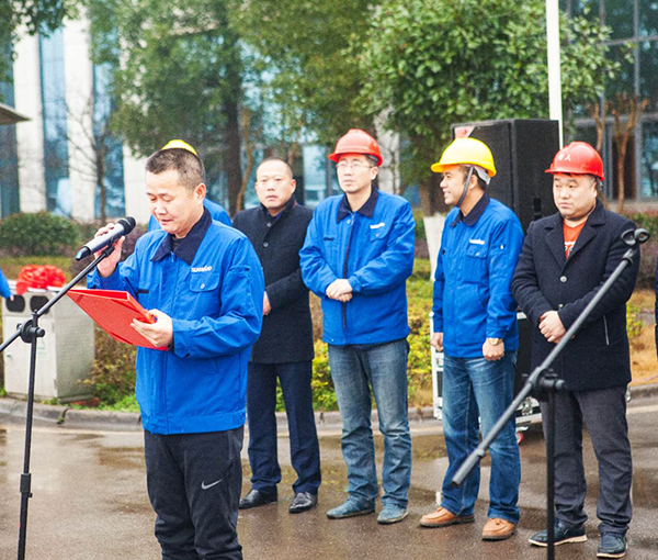 新年开门红！j9国际集团智能5000万设备批量发车
