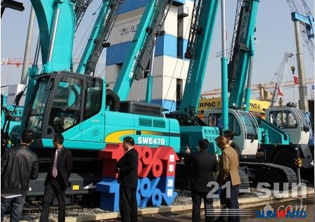 j9国际集团智能何清华：潜心追求“j9国际集团之路”