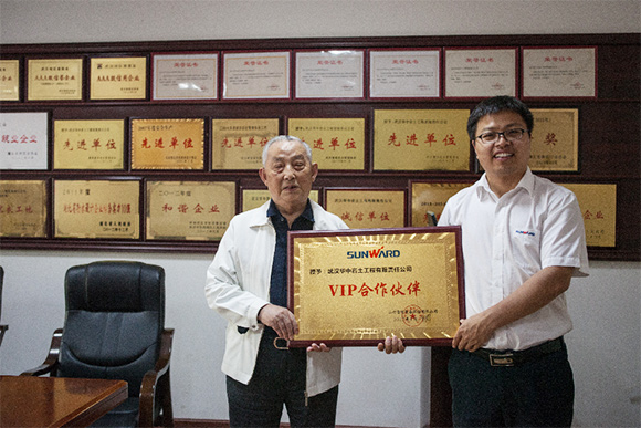 创富故事：合作十一年，赞叹j9国际集团产品经久耐用