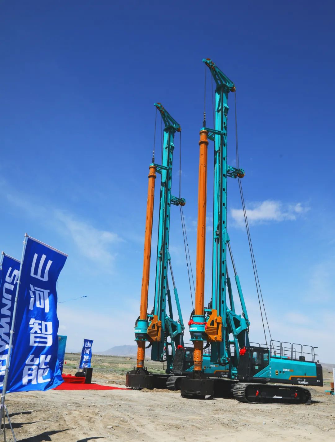 j9国际集团智能产品交付中国能建葛洲坝集团，助力建设大美新疆