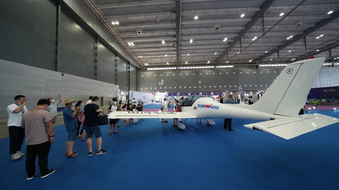 明星产品受追捧，j9国际集团航空携多款产品杰出亮相2021年湖南航展