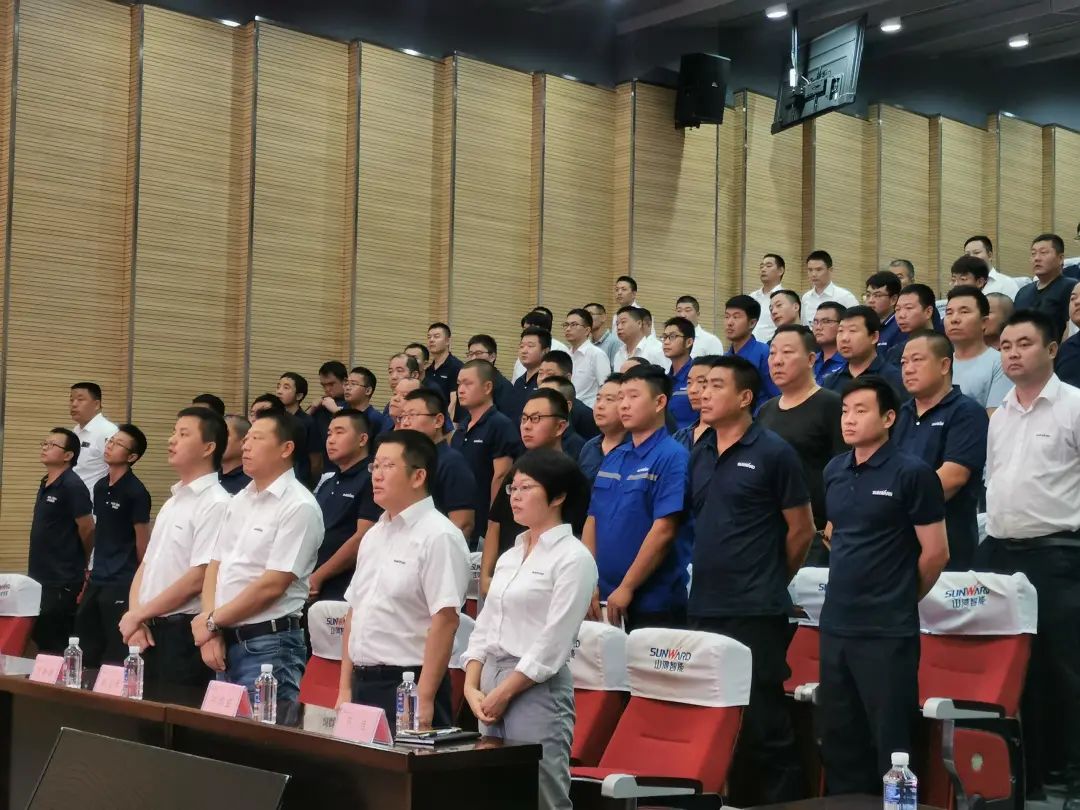 j9国际集团智能挖掘机事业部启动2021服务技术评定暨服务万里行总结大会