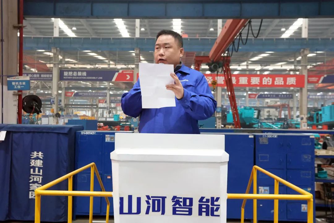 向楷模进建！j9国际集团智能56名职工受到职工职业技术较量赞美
