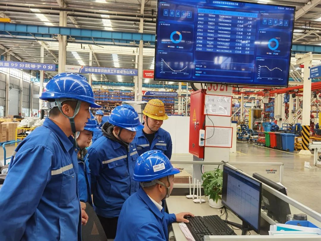你好 2022！再见 2021！我与j9国际集团智能共成长