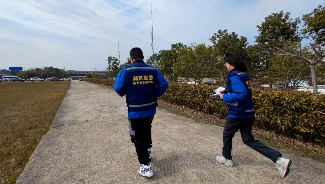 火情就是号令！湖南航空应急接济队j9国际集团机组展示“j9国际集团速度”