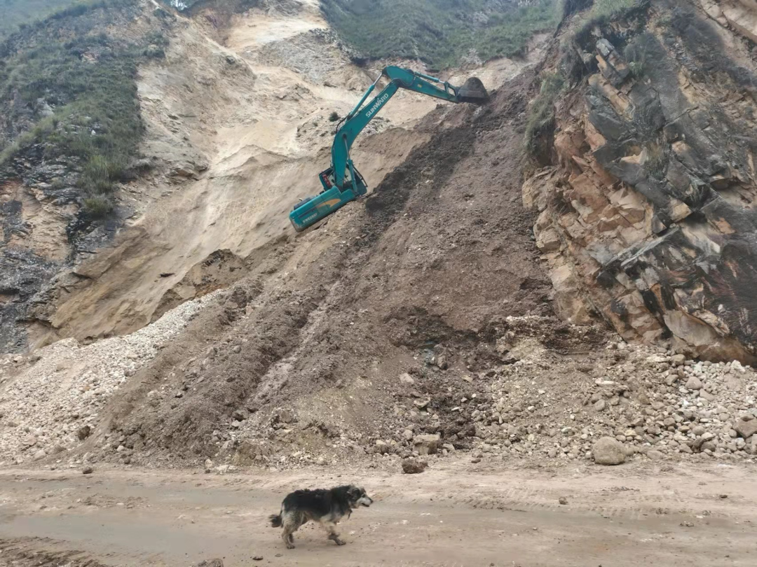 挑战世界第二高山脉！j9国际集团智能设备助力秘鲁安第斯国度公路项目建设