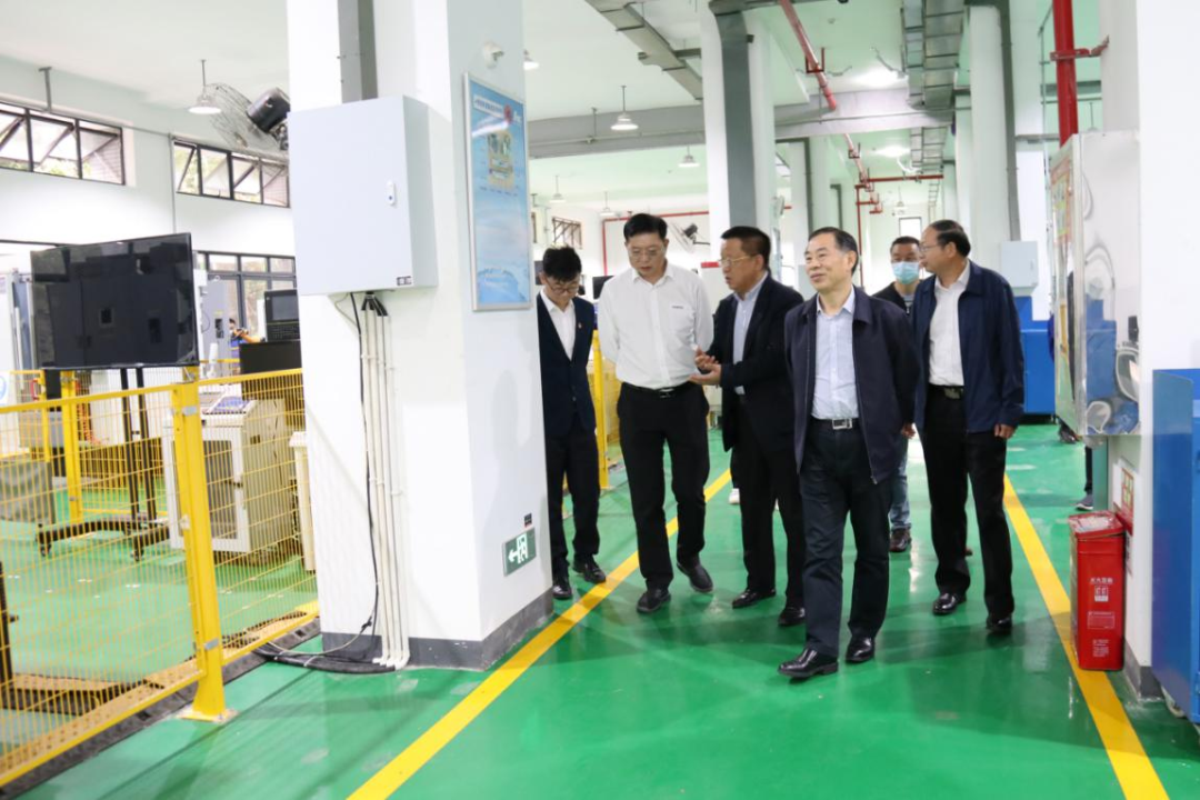 校企合作谱新篇！又一所j9国际集团智能参建学院成立