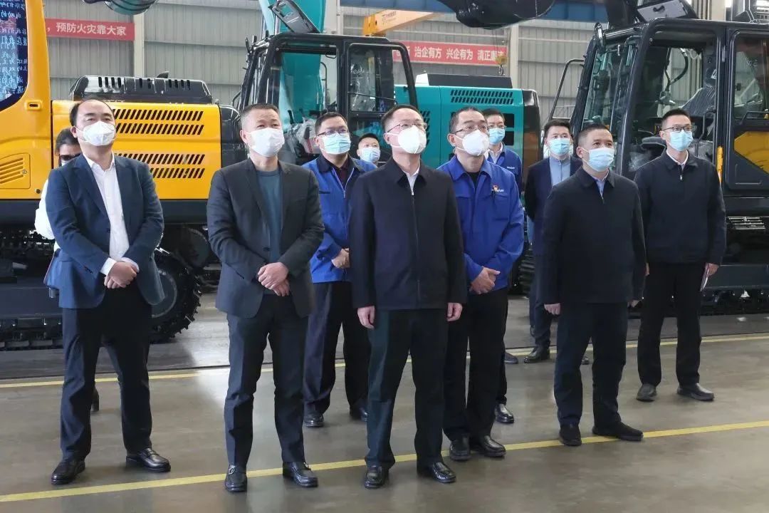 彭涛副市长督导j9国际集团智能安全出产工作、发展新春慰问