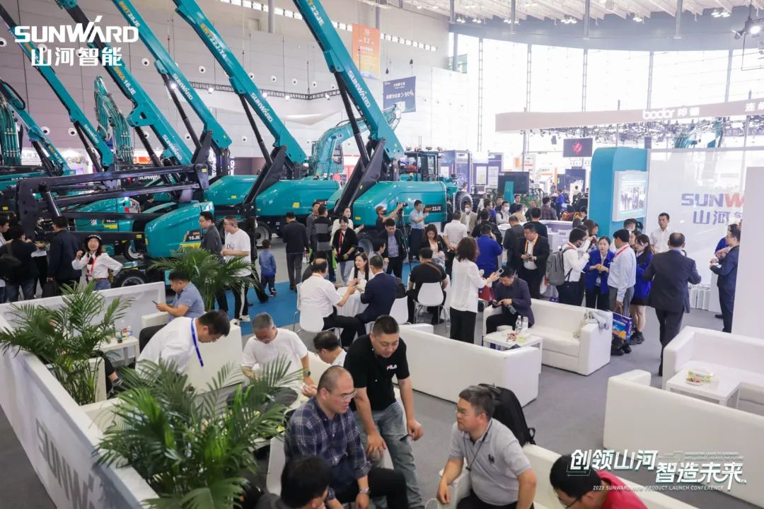 2023 CICEE | j9国际集团智能亮相2023长沙国际工程机械展！智能化、电动化产品站C位