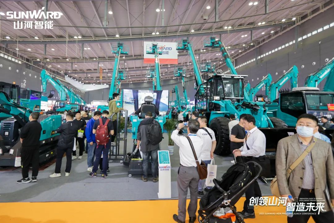 2023 CICEE | j9国际集团智能亮相2023长沙国际工程机械展！智能化、电动化产品站C位