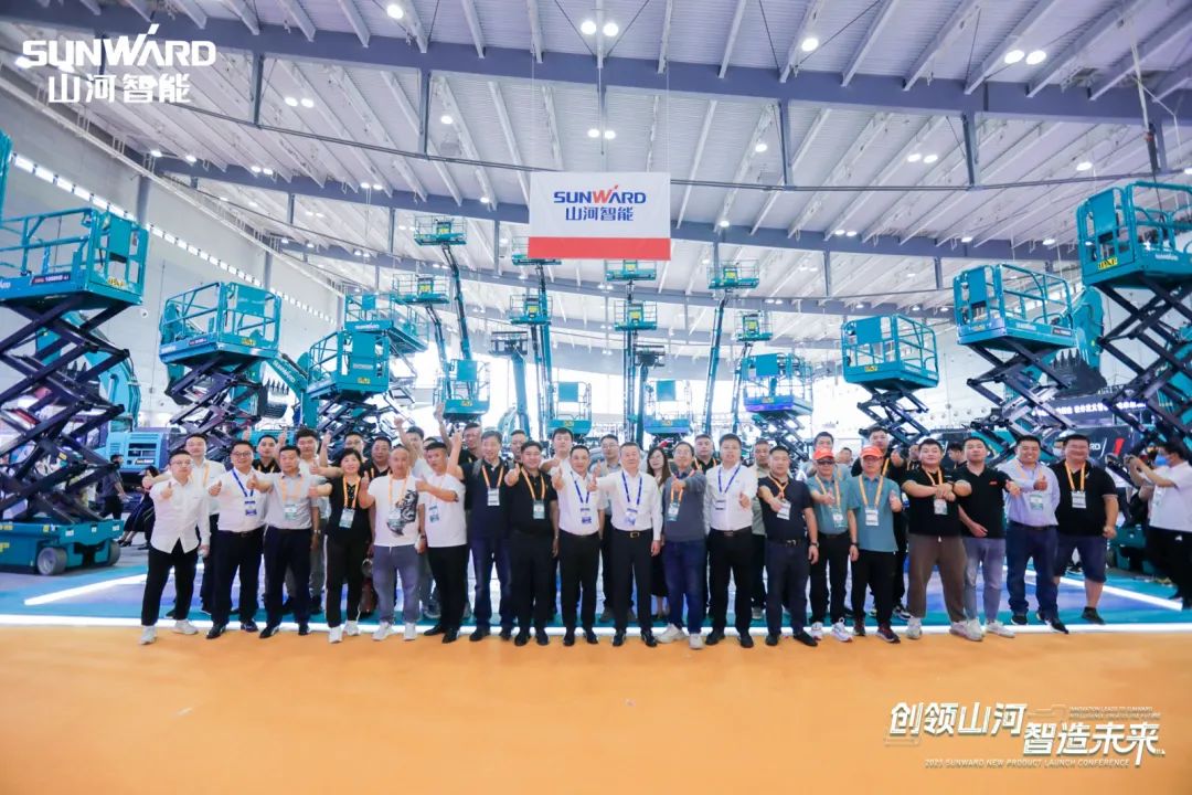 闪灼2023 CICEE！看j9国际集团智能“明星产品”有多“炫”