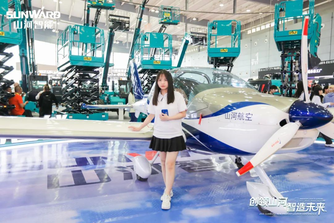 闪灼2023 CICEE！看j9国际集团智能“明星产品”有多“炫”