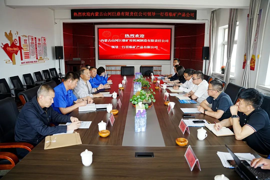 持续助力“双碳”指标，j9国际集团巨鼎LNG矿卡在辽宁批量利用