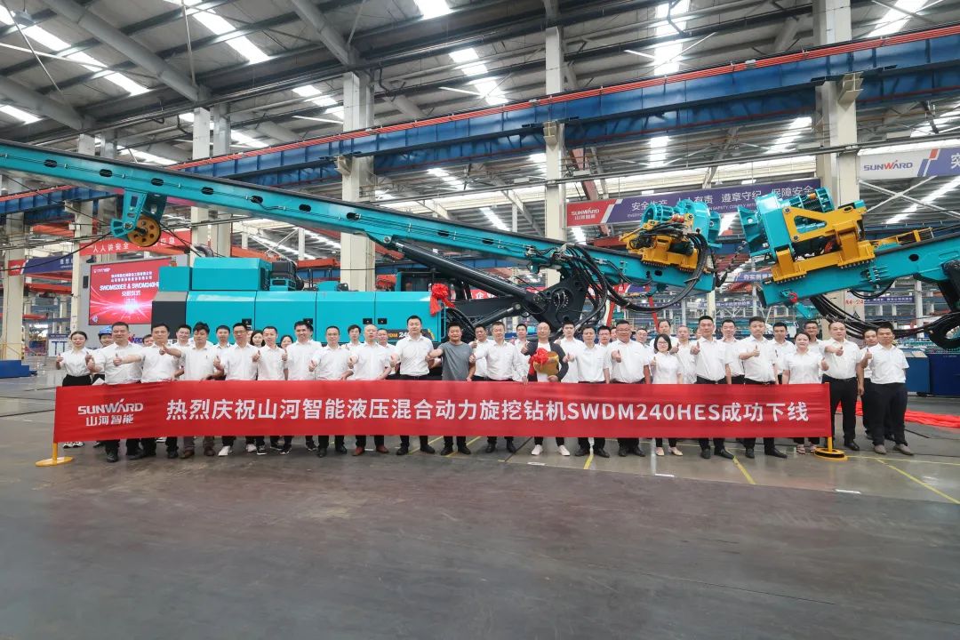 助力“双碳”、绿动将来！j9国际集团智能增程式电动旋挖钻机、液压混合动力旋挖钻机齐交付