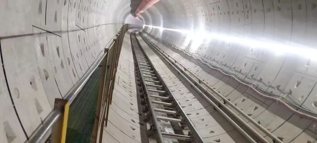 喜报！中铁j9国际集团丽江地铁3号线四期工程盾构施工圆满实现
