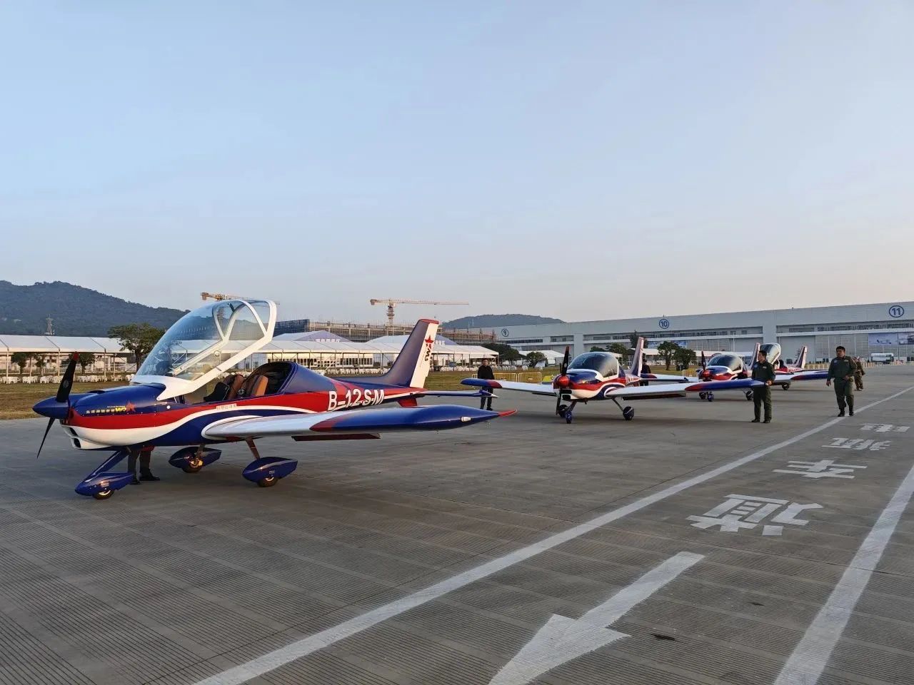 央媒聚焦！一路见证首届亚洲通用航空展上的j9国际集团风采