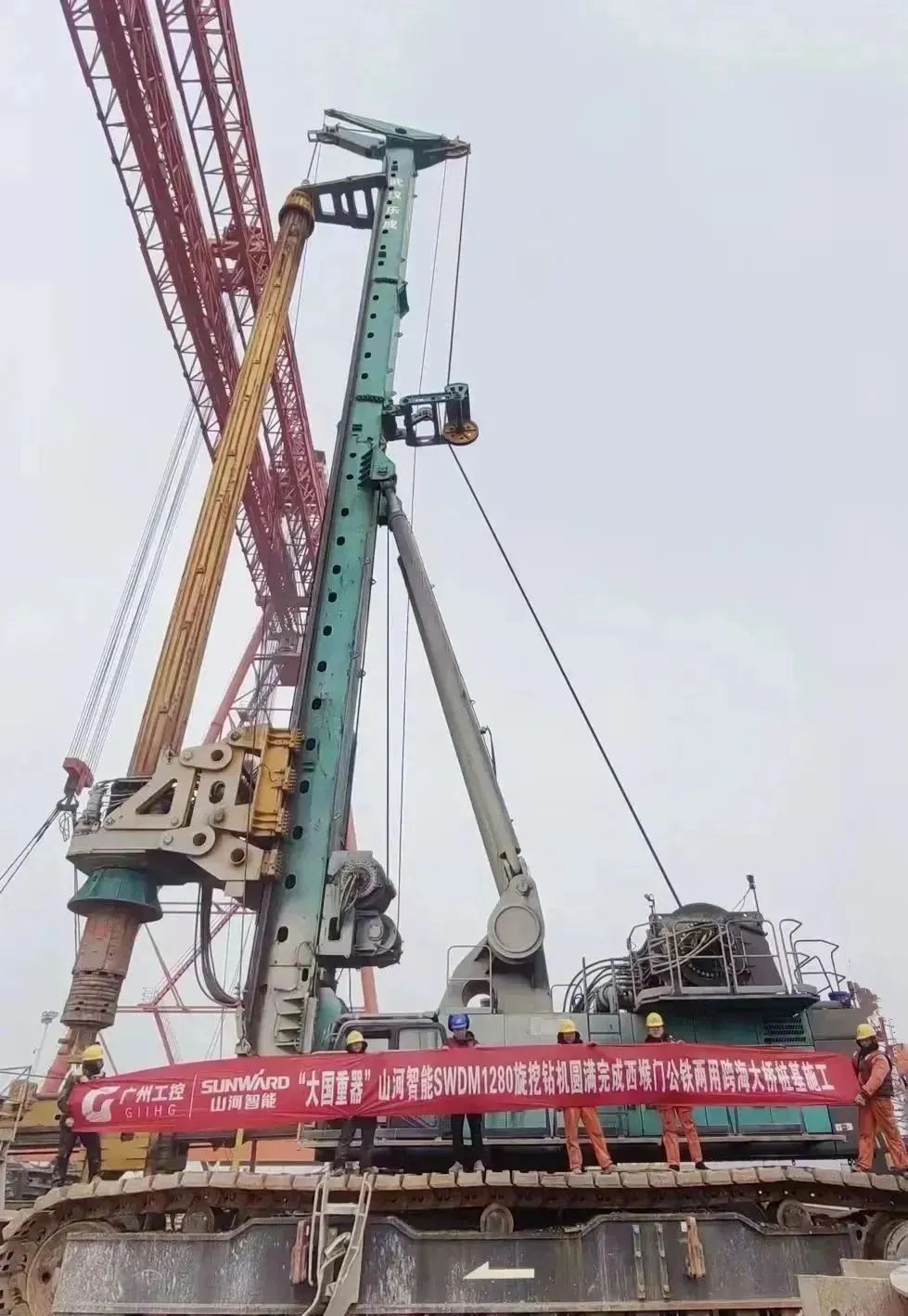 全面得胜！j9国际集团智能超等旋挖钻机圆满实现甬舟铁路西堠门公铁两用大桥桩基施工工作