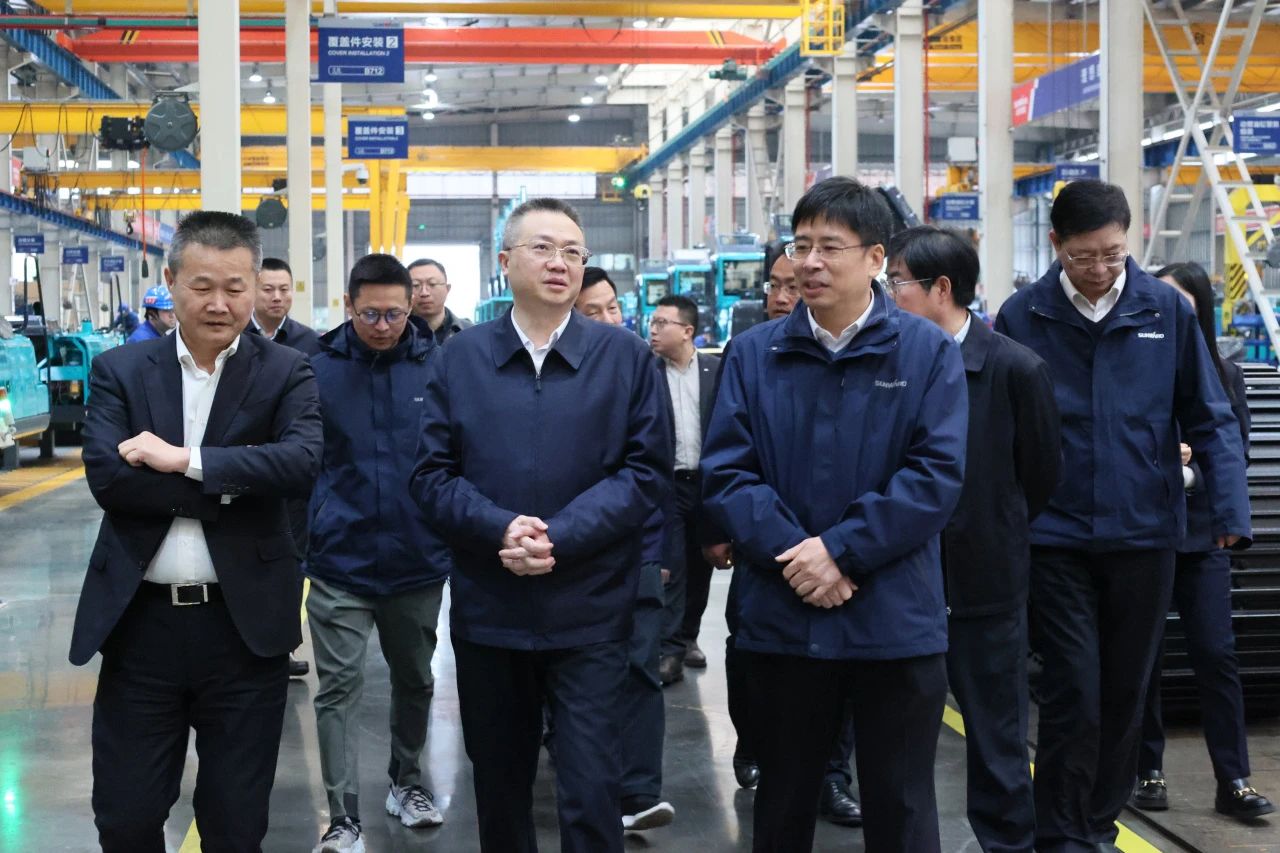 长沙市人民当局副市长康镇麟调研j9国际集团智能