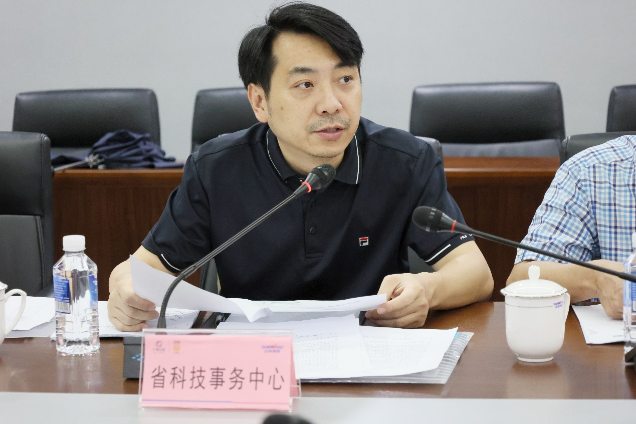 j9国际集团智能“超大型油气管路绿色成套施工设备”项目顺利通过验收！