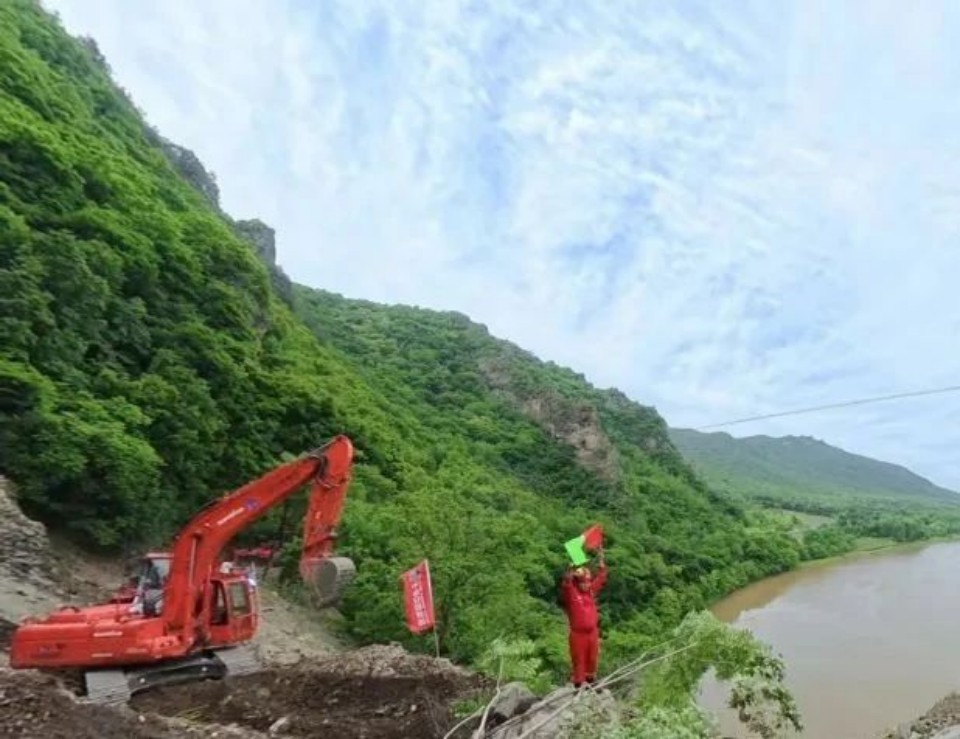 硬核破解“最后一公里”难题，j9国际集团智能应急接济设备助力“应急使命·2025”演习！
