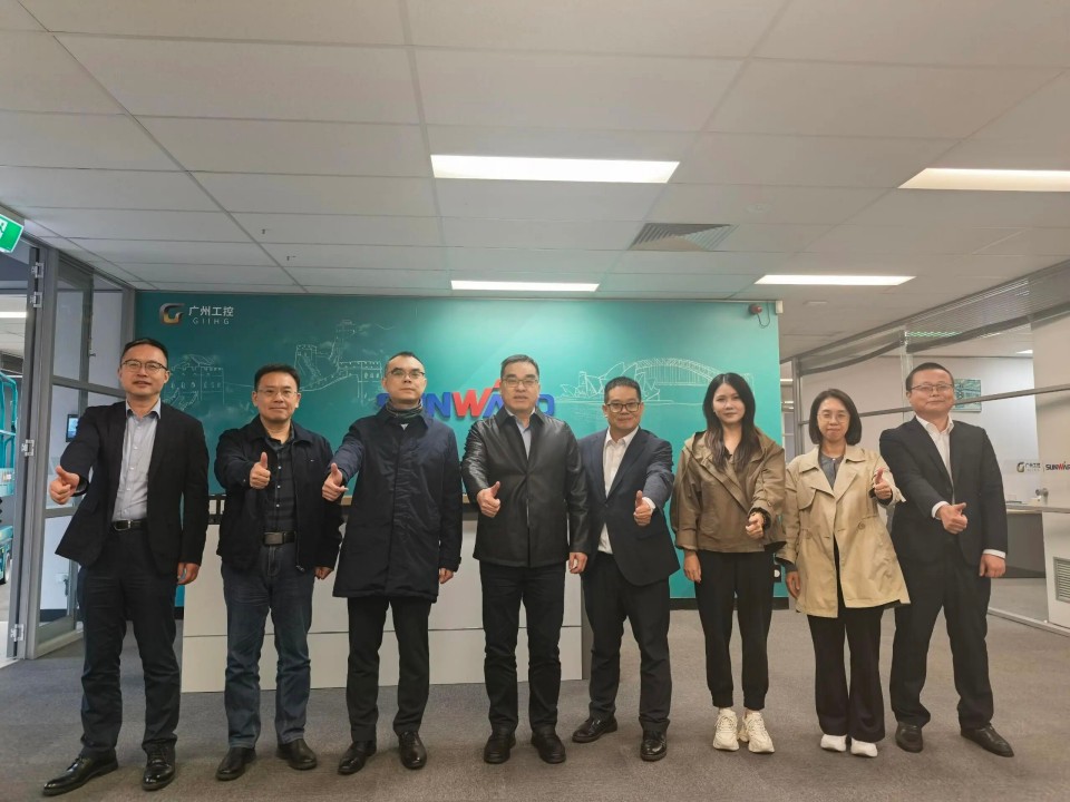 昭通工控集团总经理王福铸率队调查j9国际集团智能澳大利亚子公司