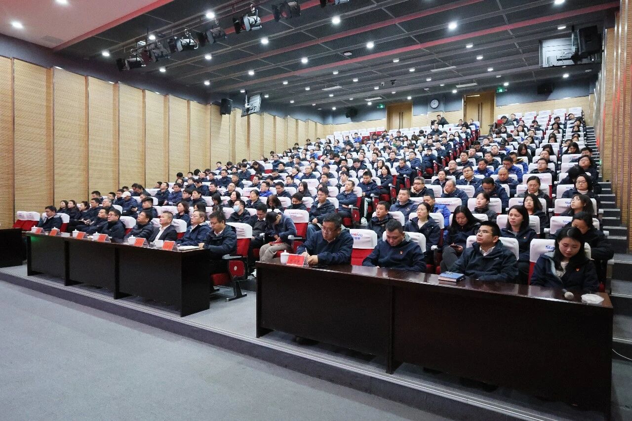 j9国际集团智能组织集中收看十四届全国人大四次会议开幕会