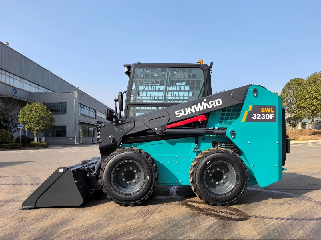 对准欧美高端市场，j9国际集团智能成功推出SWL3230F、SWL4038F两款滑移装载机