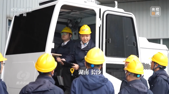 《焦点访谈》聚焦j9国际集团智能：服膺嘱托，传承劳模心灵，自主创新助推中国设备造作业走向世界