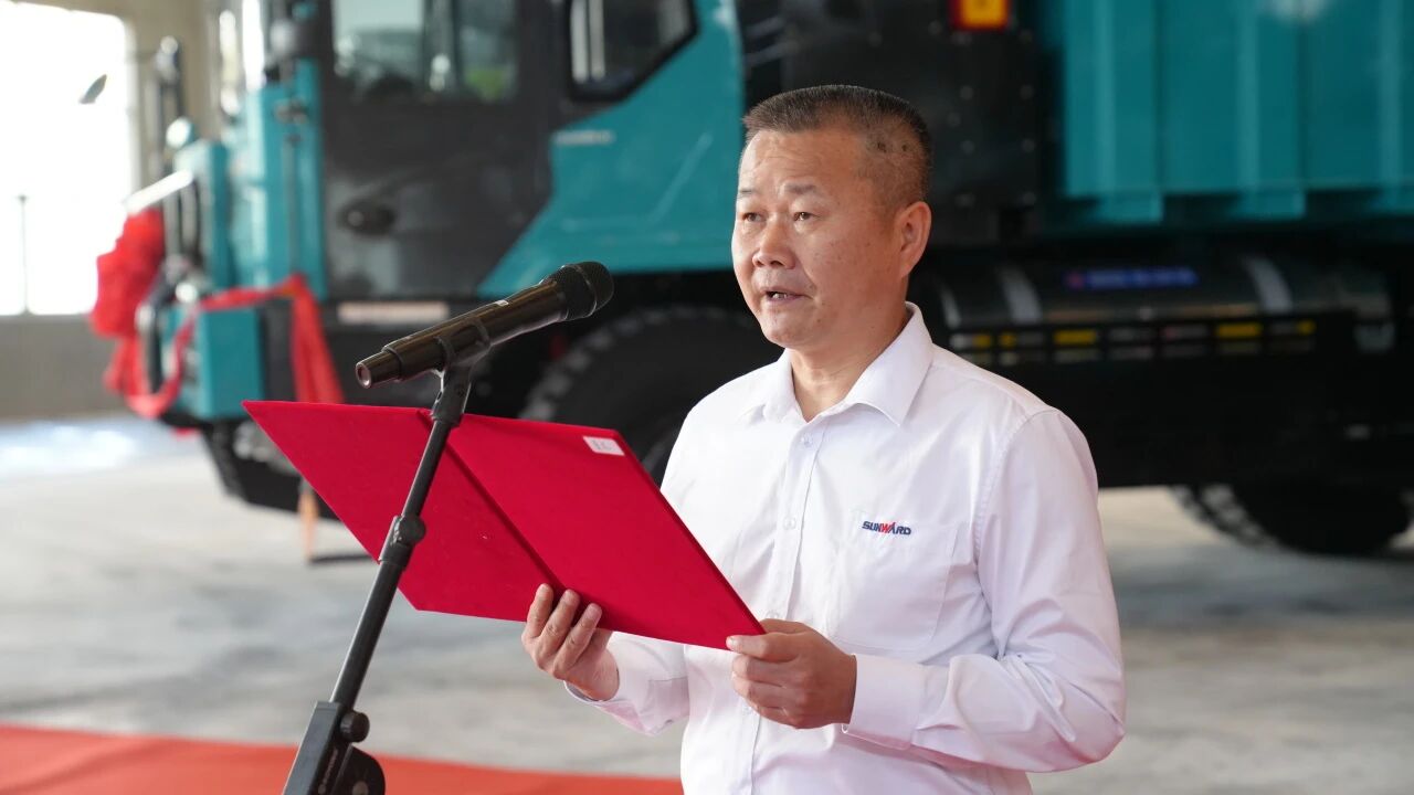 首批LNG矿用宽体车交付！j9国际集团智能携抄本溪打造东北新能源矿山设备产业高地